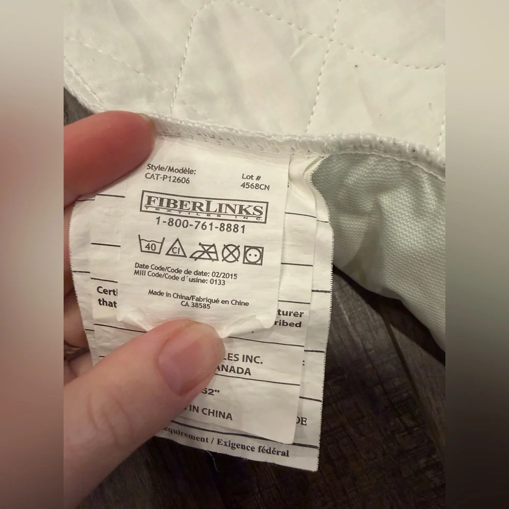 Fiberlinks Quilted Waterproof Bed Pad Reusable Incontinence Mattress Protector - Picture 2 of 6